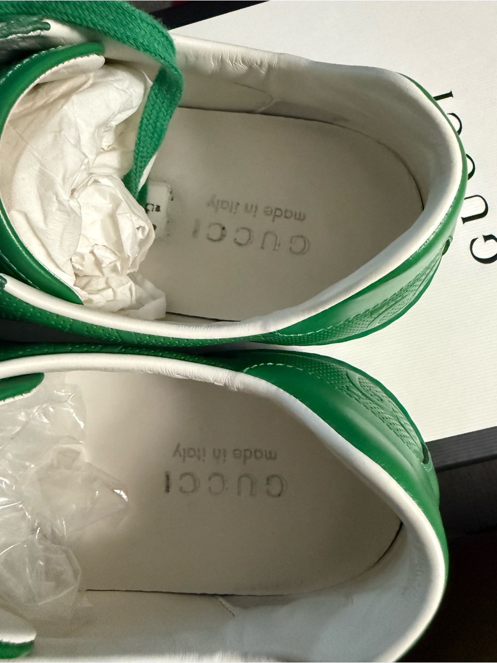 Gucci Green Embossed Leather Low-Top Sneakers - Picture 7 of 10